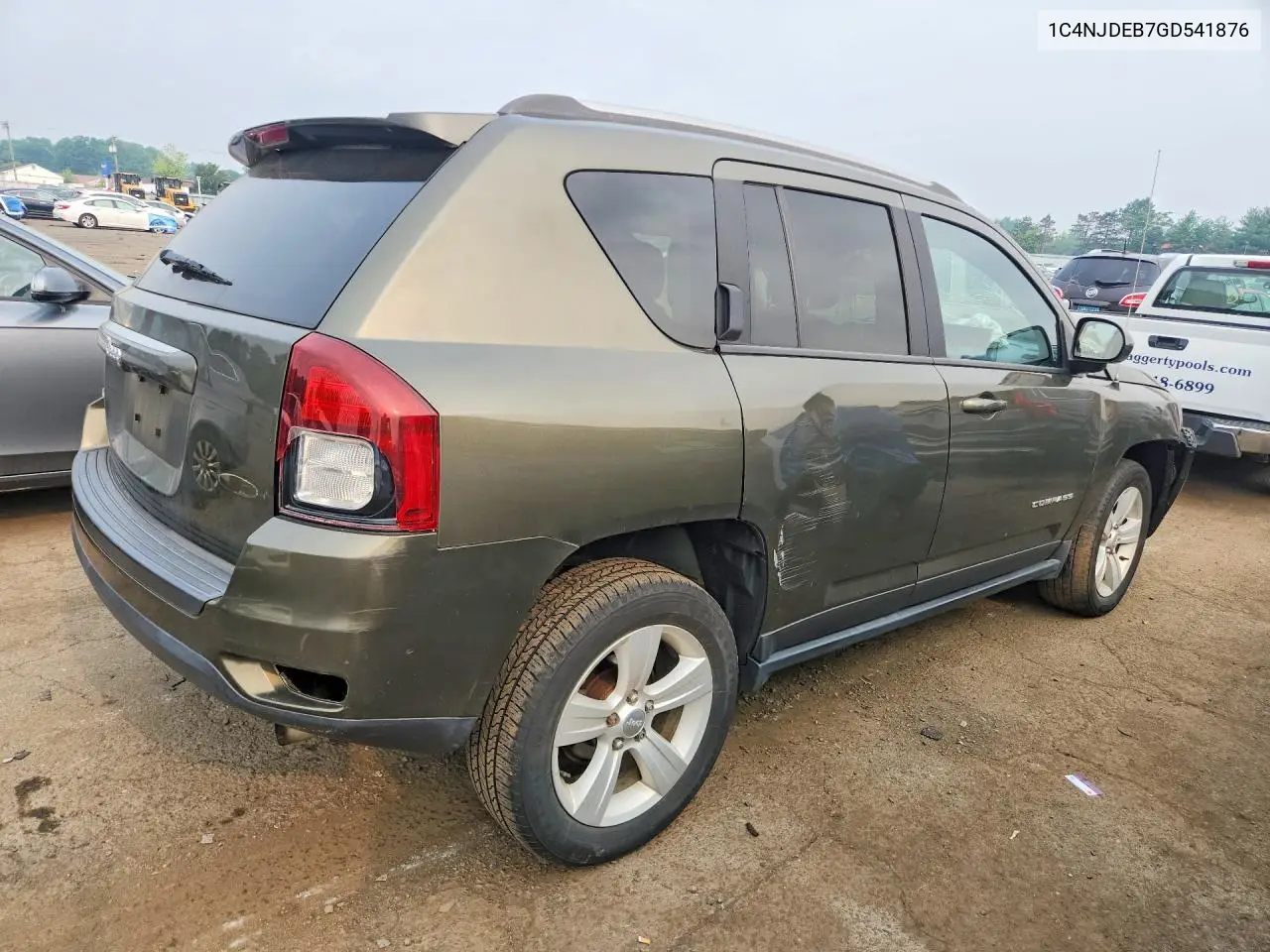 2016 Jeep Compass Latitude VIN: 1C4NJDEB7GD541876 Lot: 61481056