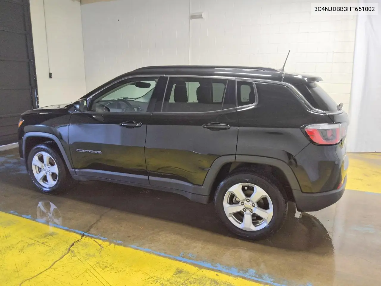 2017 Jeep Compass Latitude VIN: 3C4NJDBB3HT651002 Lot: 56193156