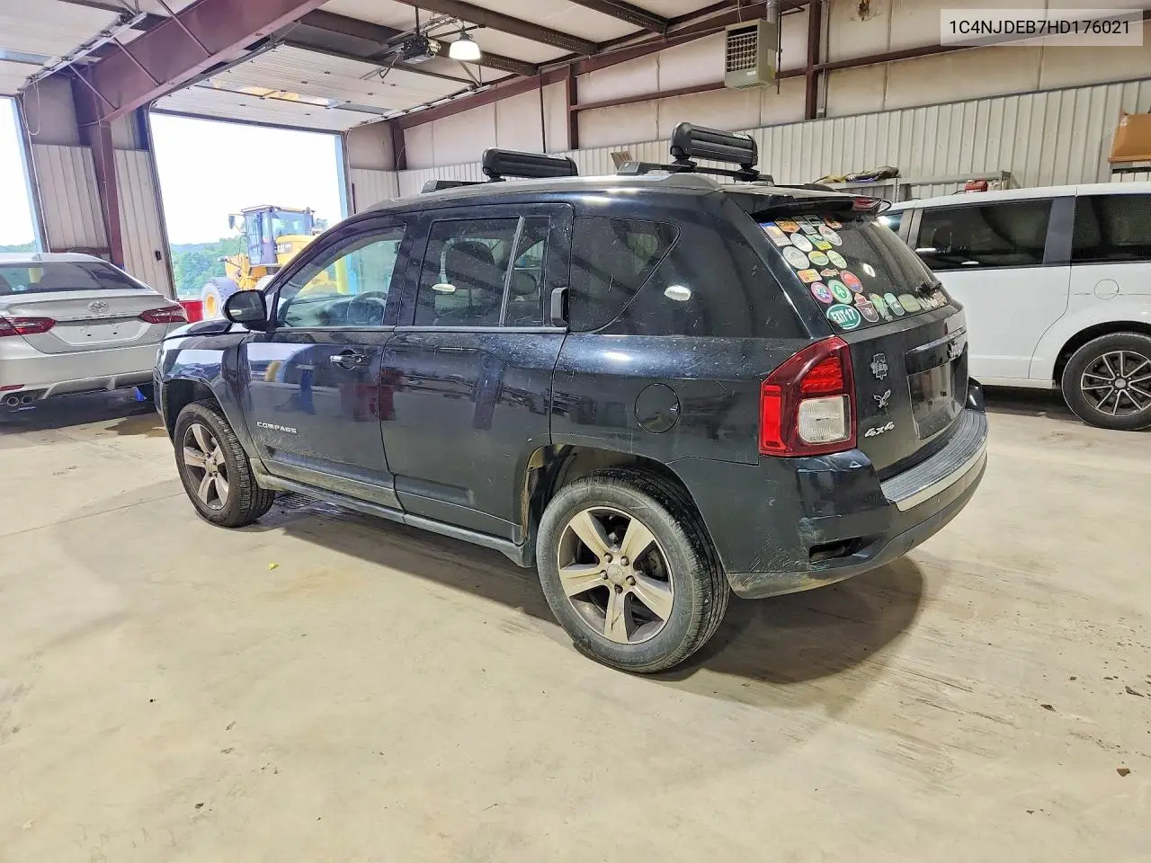 2017 Jeep Compass Latitude VIN: 1C4NJDEB7HD176021 Lot: 61905826