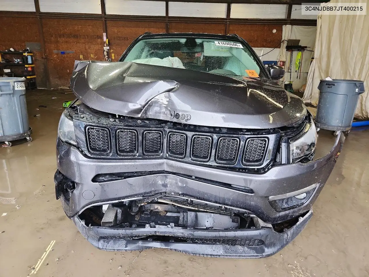 2018 Jeep Compass Latitude VIN: 3C4NJDBB7JT400215 Lot: 41698606