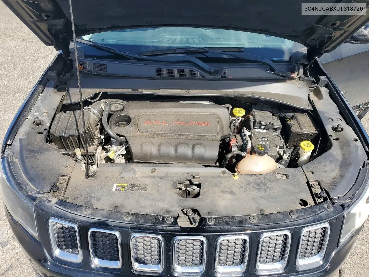 2018 Jeep Compass Sport VIN: 3C4NJCABXJT318720 Lot: 55156556