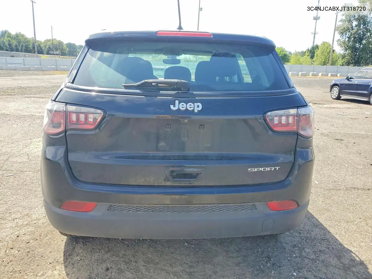 2018 Jeep Compass Sport VIN: 3C4NJCABXJT318720 Lot: 55156556