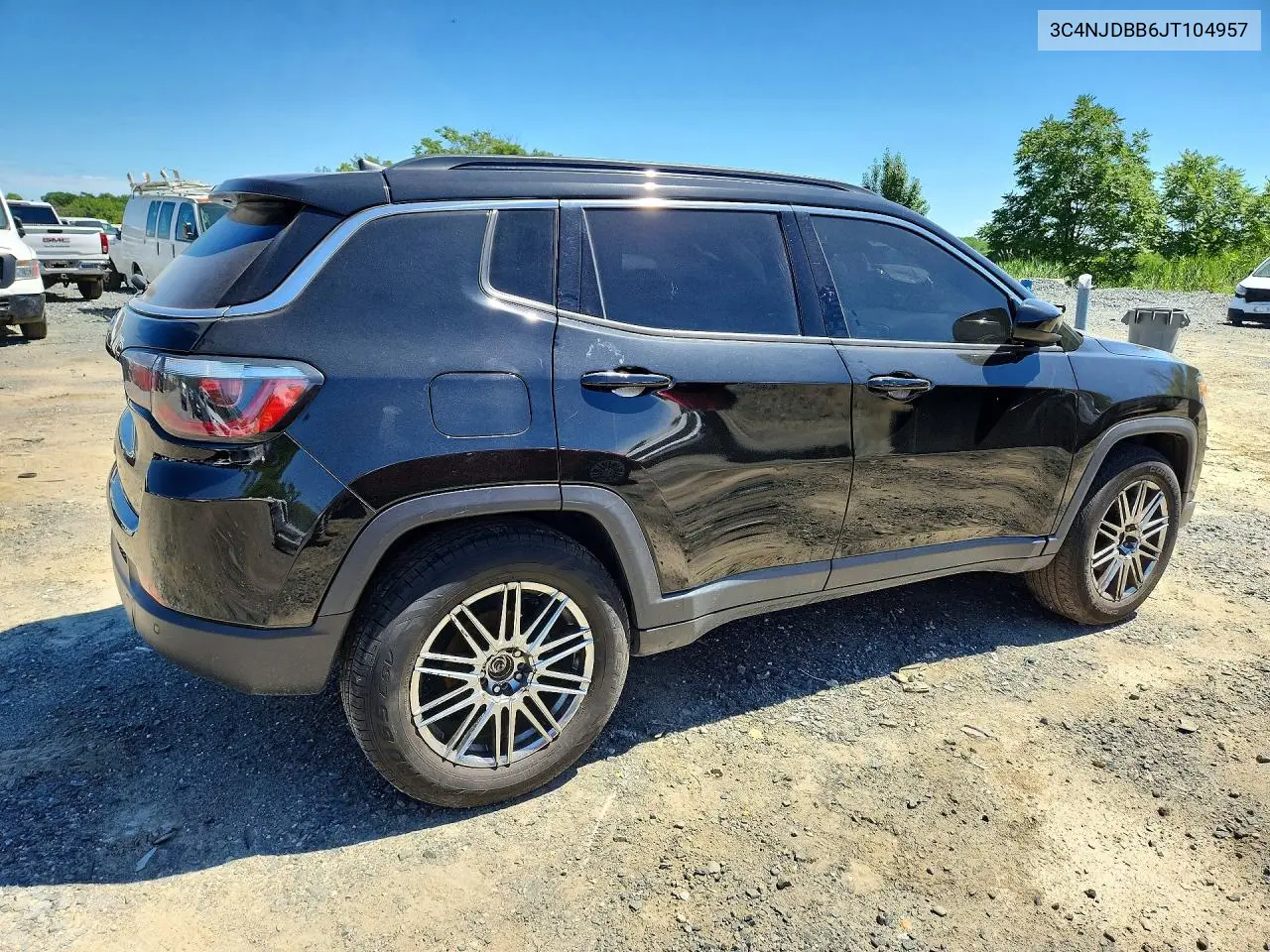 2018 Jeep Compass Latitude VIN: 3C4NJDBB6JT104957 Lot: 56995056