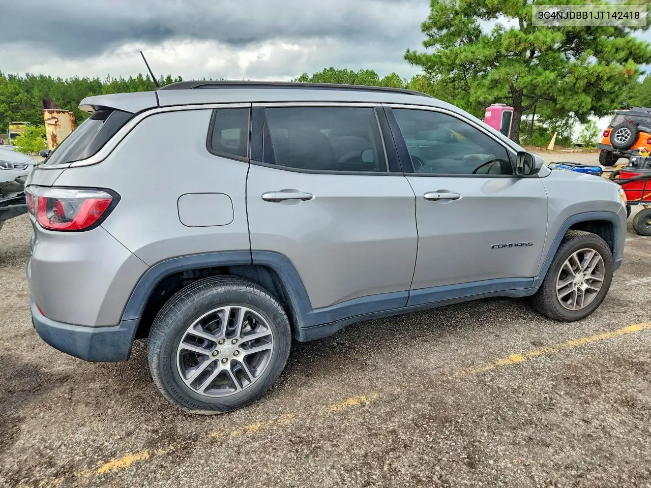 2018 Jeep Compass Latitude VIN: 3C4NJDBB1JT142418 Lot: 60777916