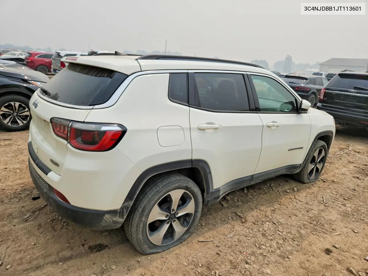 2018 Jeep Compass Latitude VIN: 3C4NJDBB1JT113601 Lot: 61175036