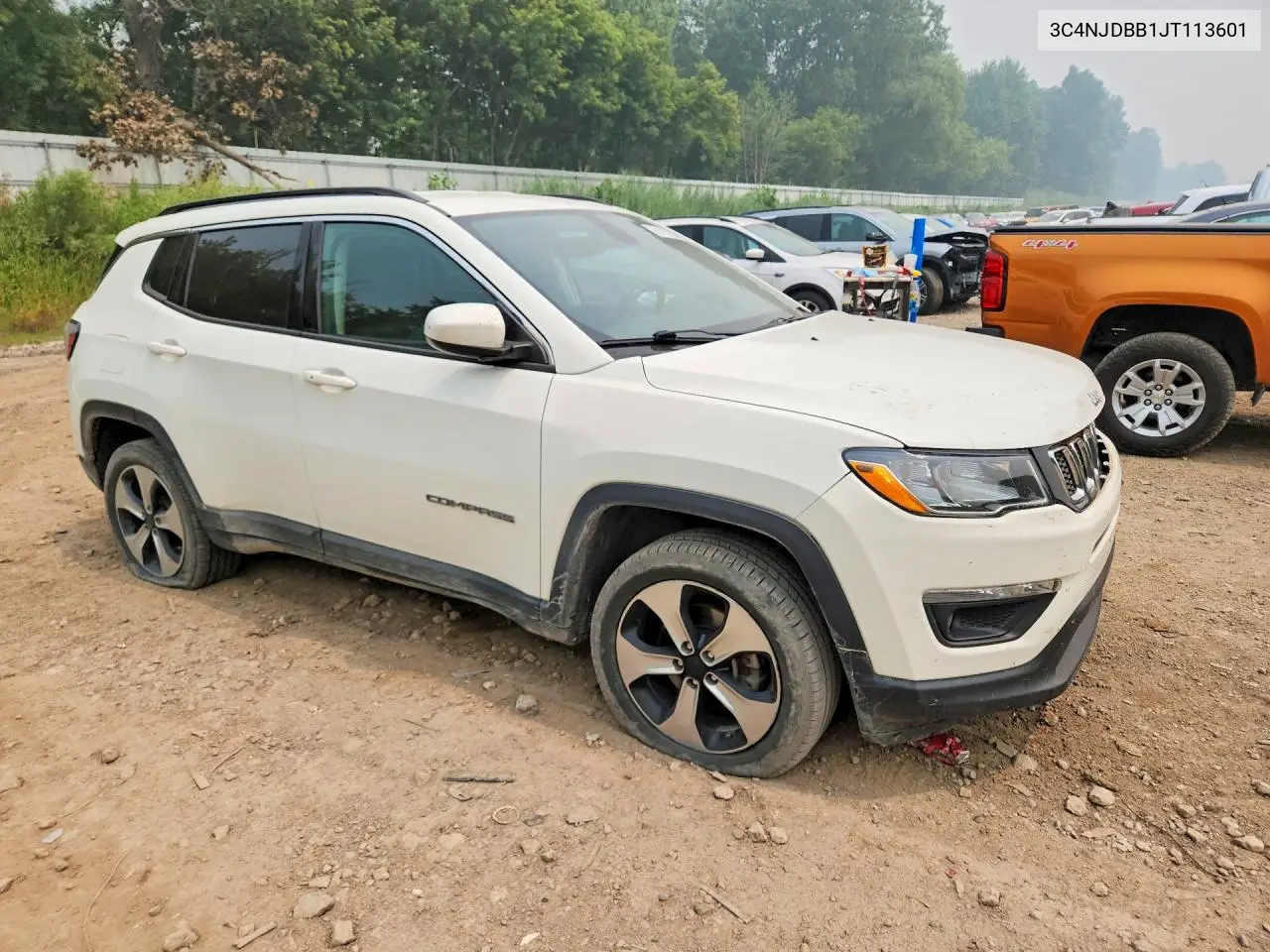 2018 Jeep Compass Latitude VIN: 3C4NJDBB1JT113601 Lot: 61175036
