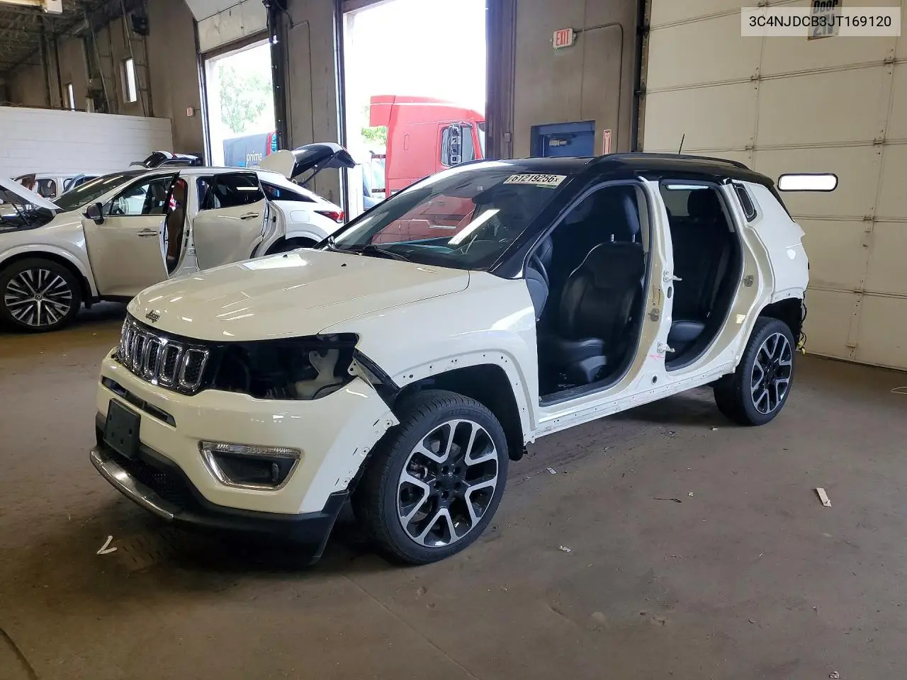 2018 Jeep Compass Limited VIN: 3C4NJDCB3JT169120 Lot: 61219256