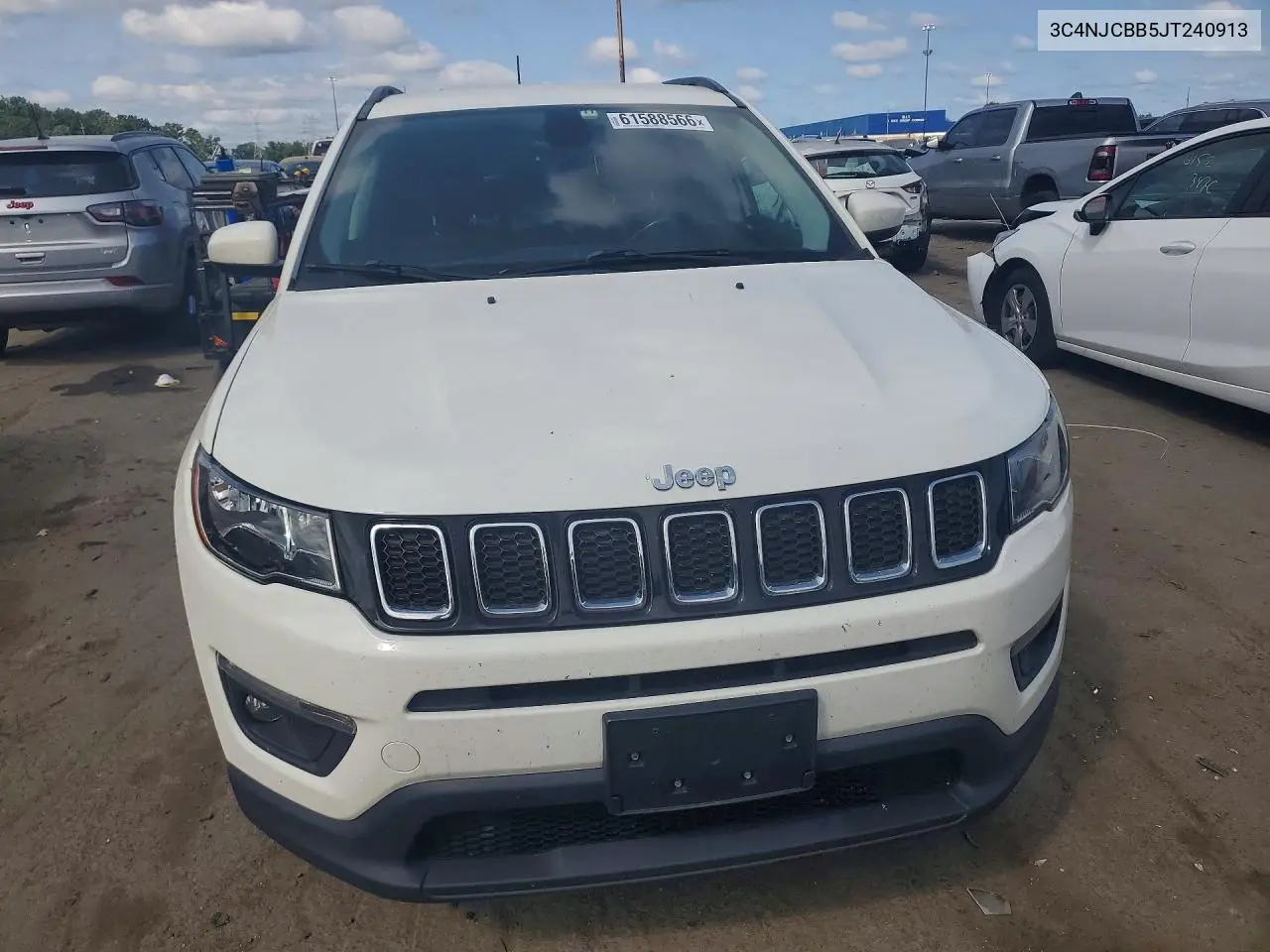 2018 Jeep Compass Latitude VIN: 3C4NJCBB5JT240913 Lot: 61588566