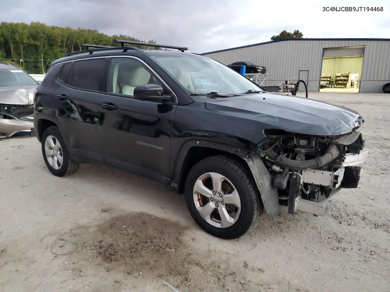 3C4NJCBB9JT194468 2018 Jeep Compass Latitude