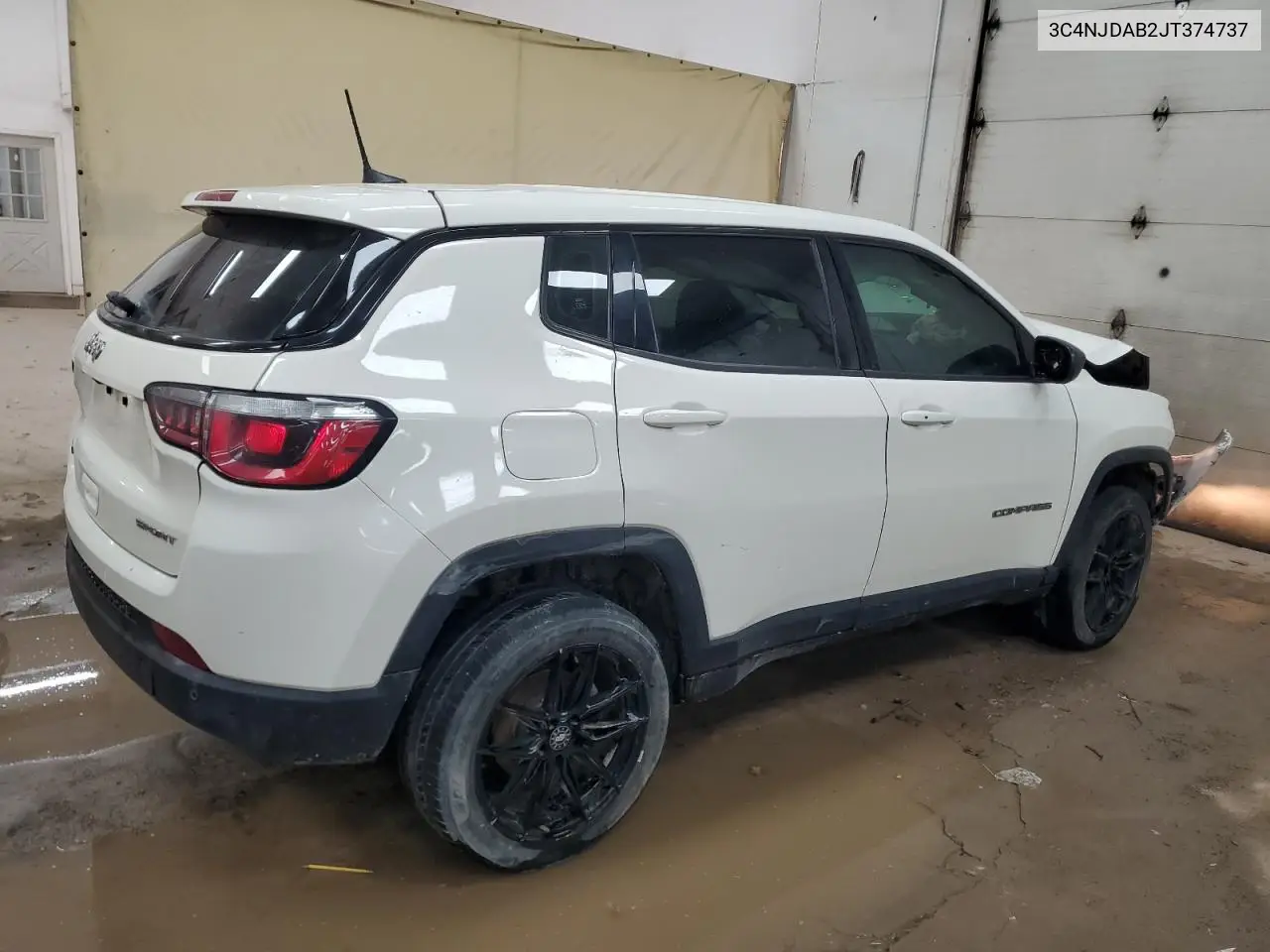 3C4NJDAB2JT374737 2018 Jeep Compass Sport
