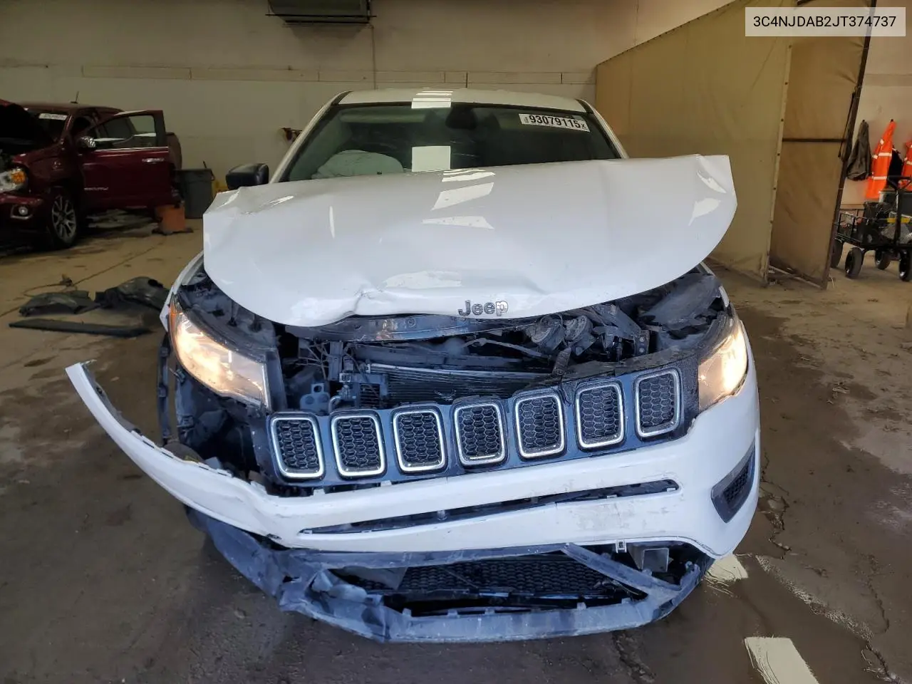 3C4NJDAB2JT374737 2018 Jeep Compass Sport