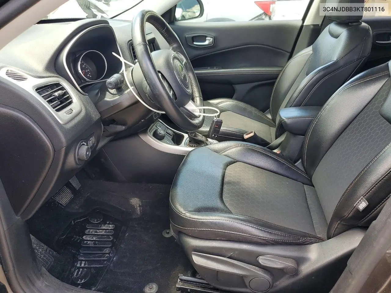 2019 Jeep Compass Latitude VIN: 3C4NJDBB3KT801116 Lot: 58635596