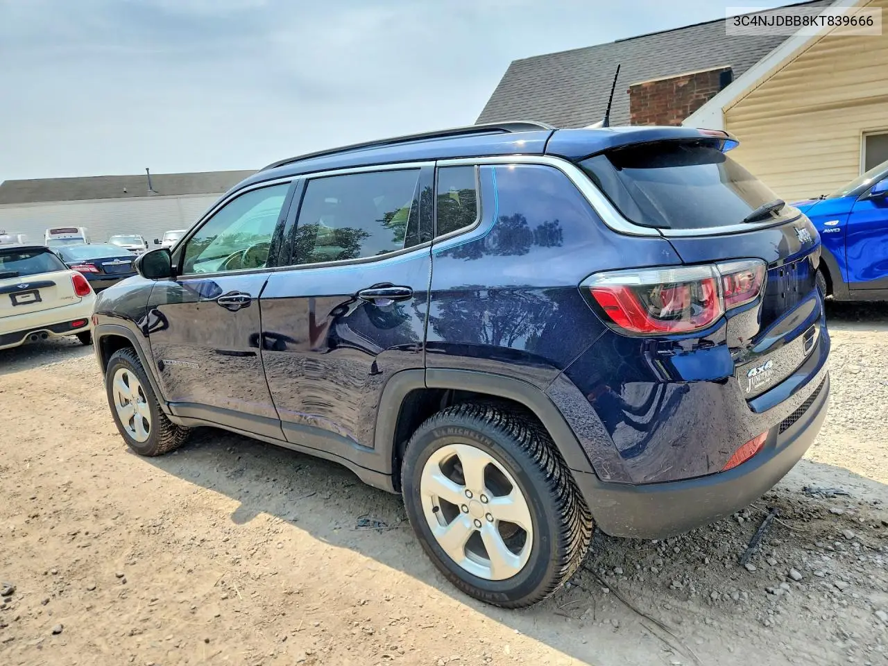 2019 Jeep Compass Latitude VIN: 3C4NJDBB8KT839666 Lot: 61079476