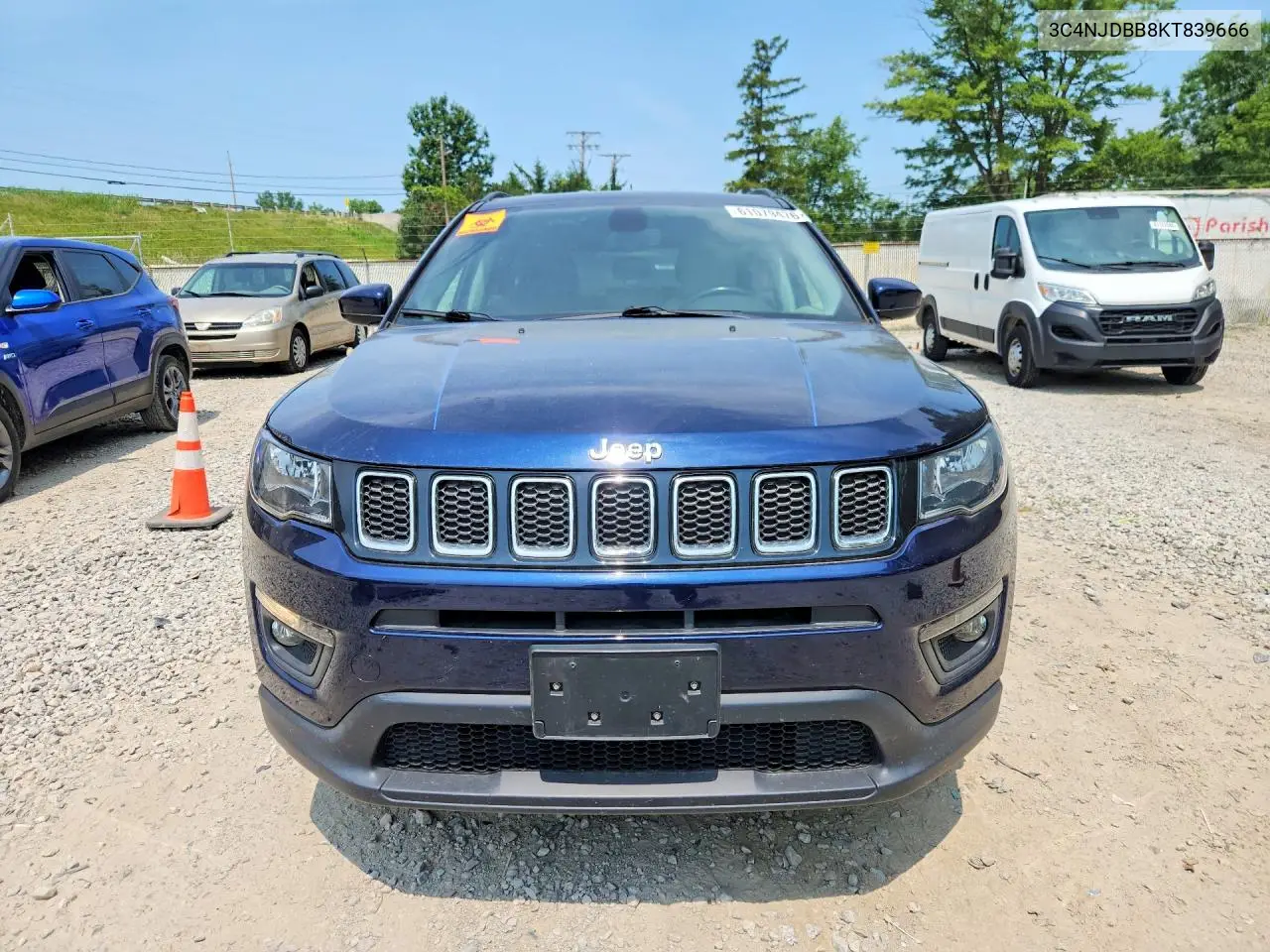 2019 Jeep Compass Latitude VIN: 3C4NJDBB8KT839666 Lot: 61079476