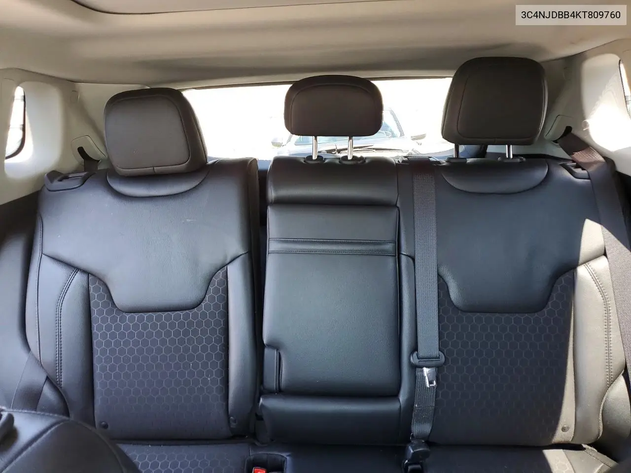 2019 Jeep Compass Latitude VIN: 3C4NJDBB4KT809760 Lot: 61547496