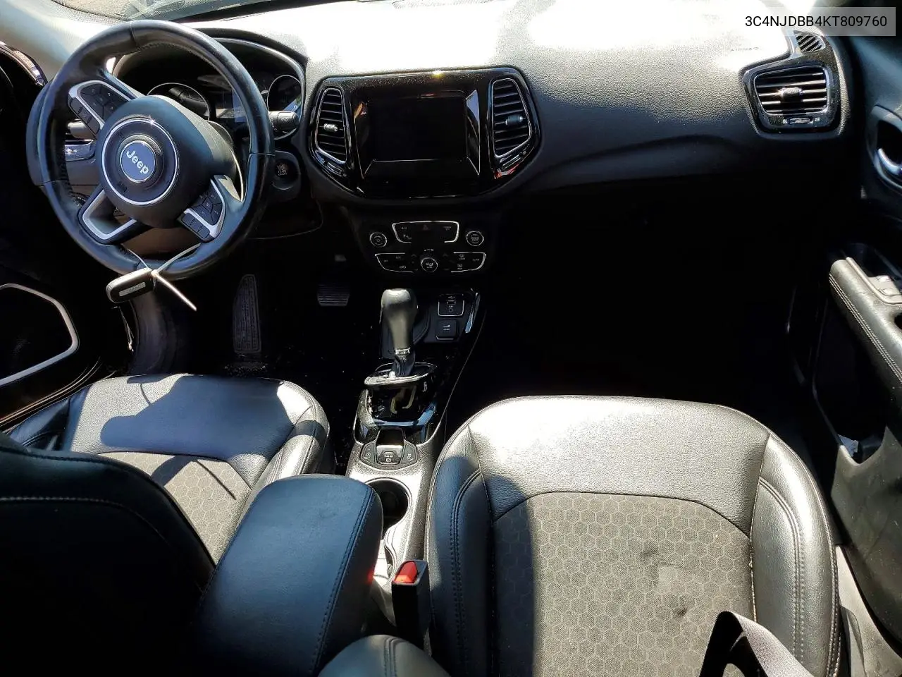 2019 Jeep Compass Latitude VIN: 3C4NJDBB4KT809760 Lot: 61547496