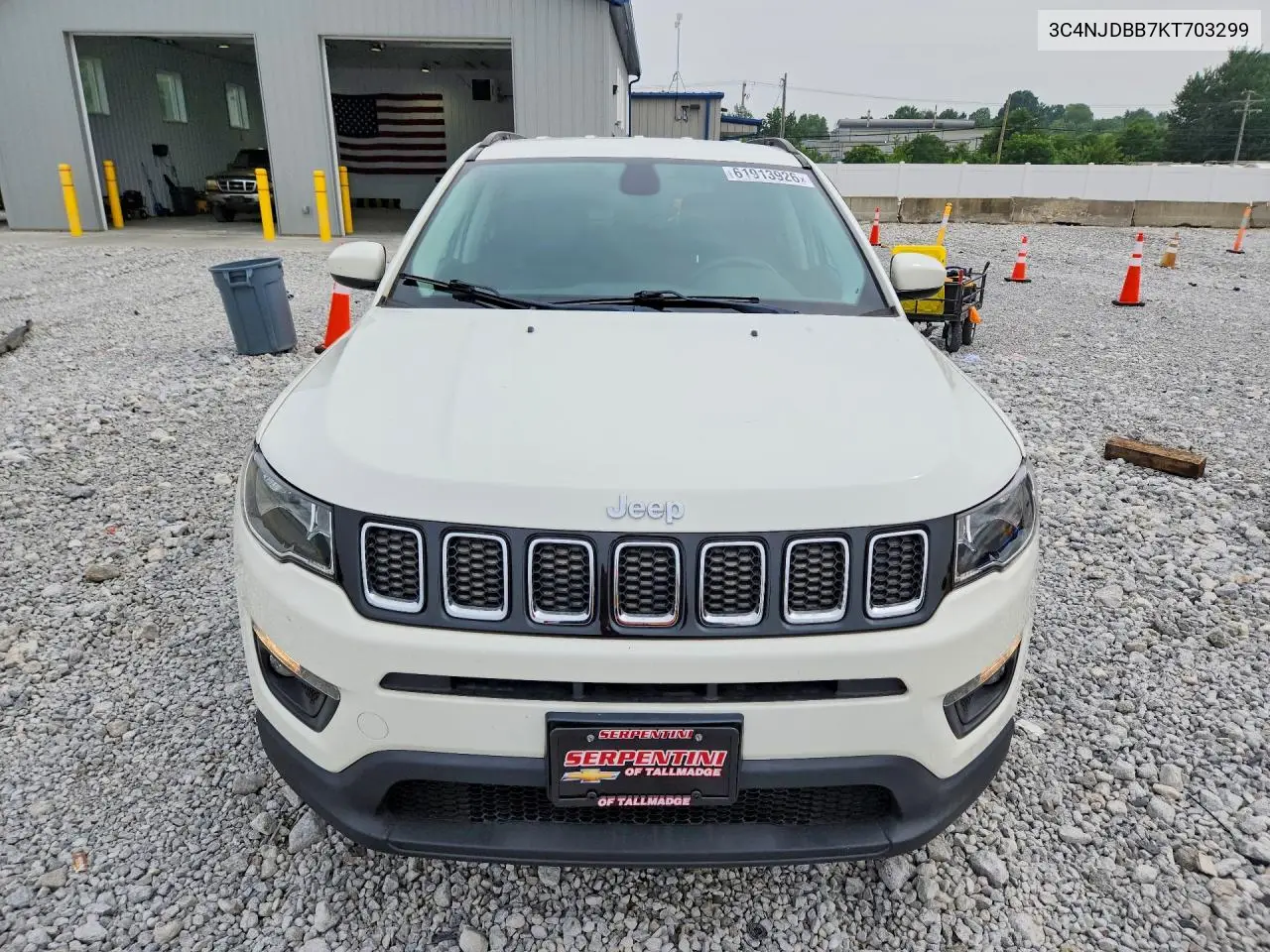 2019 Jeep Compass Latitude VIN: 3C4NJDBB7KT703299 Lot: 61913926
