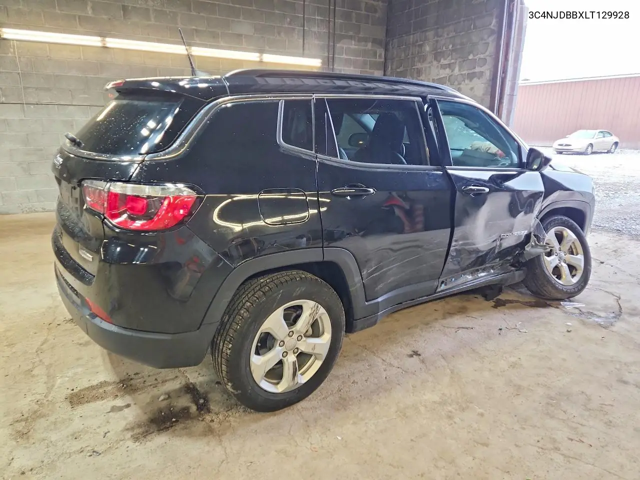 2020 Jeep Compass Latitude VIN: 3C4NJDBBXLT129928 Lot: 61304646