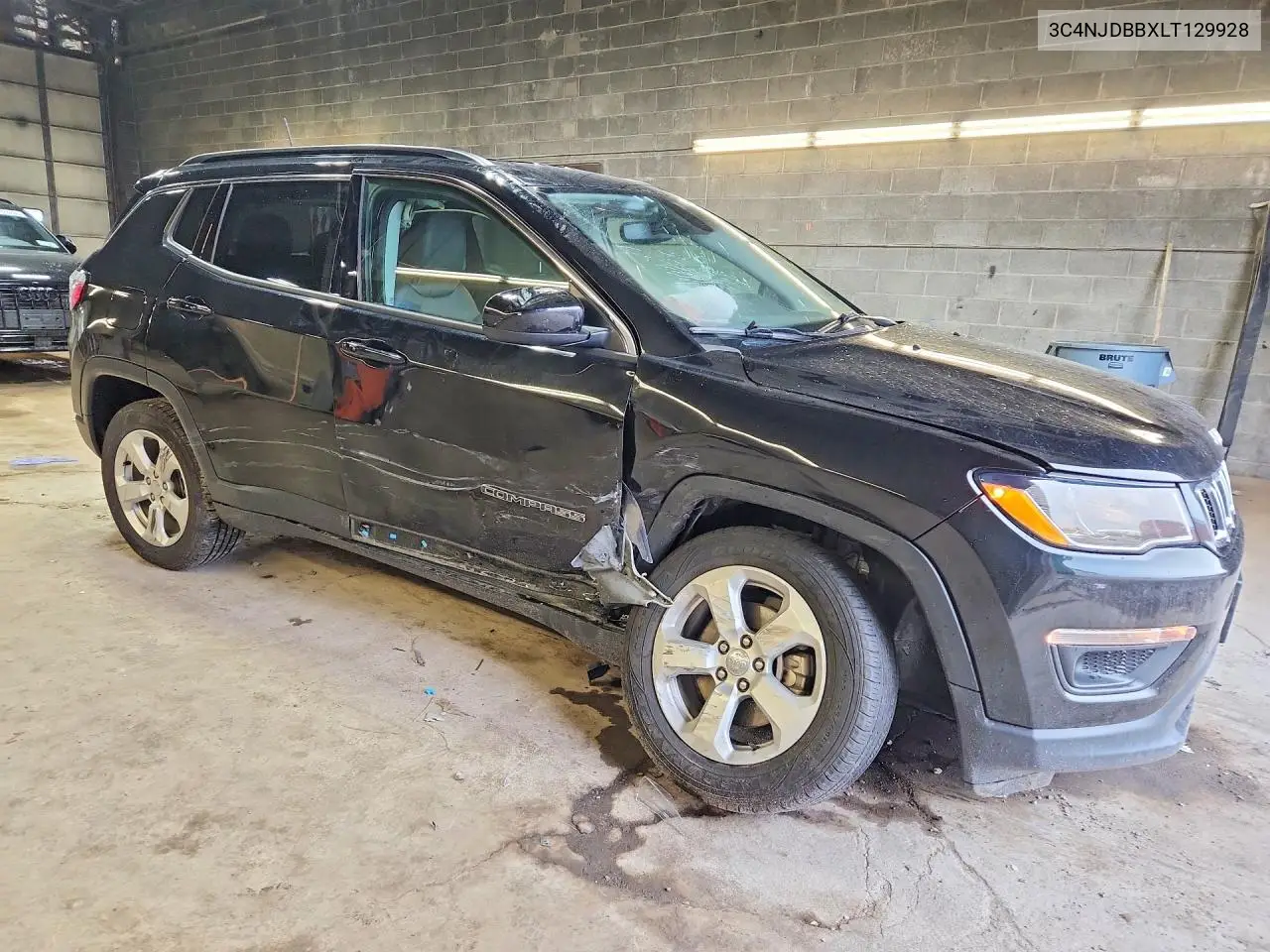 2020 Jeep Compass Latitude VIN: 3C4NJDBBXLT129928 Lot: 61304646