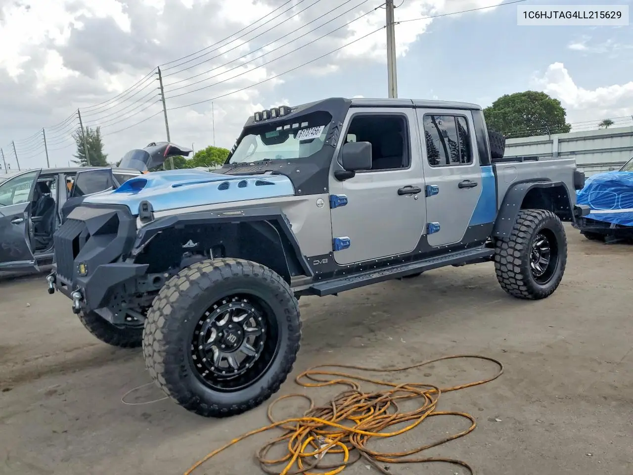 2020 Jeep Gladiator Sport VIN: 1C6HJTAG4LL215629 Lot: 61737456