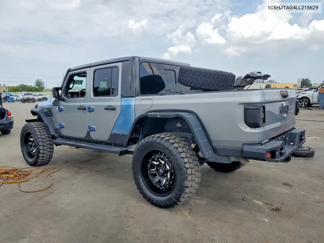 2020 Jeep Gladiator Sport VIN: 1C6HJTAG4LL215629 Lot: 61737456