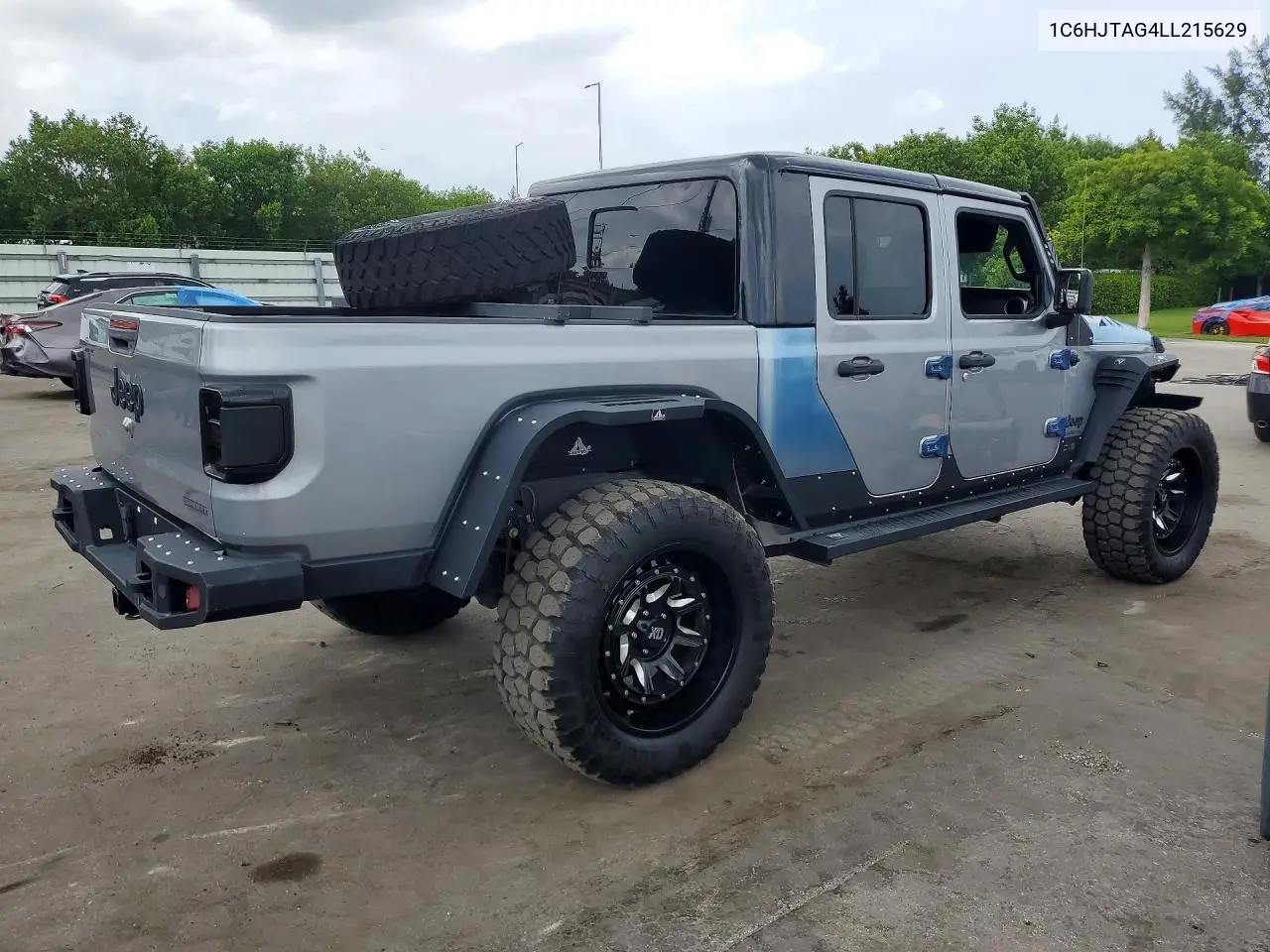 2020 Jeep Gladiator Sport VIN: 1C6HJTAG4LL215629 Lot: 61737456