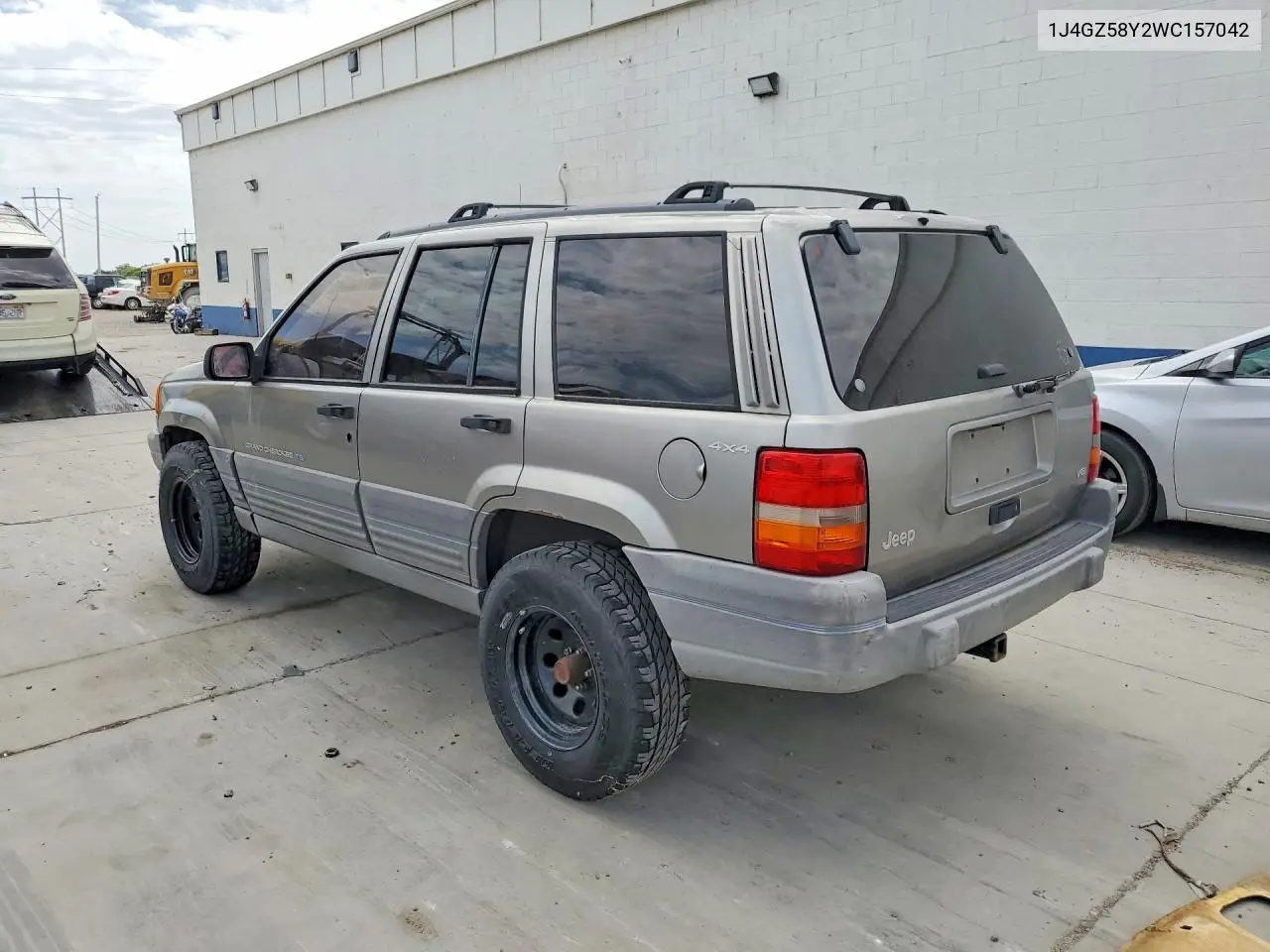 1998 Jeep Grand Cherokee Laredo VIN: 1J4GZ58Y2WC157042 Lot: 60710256