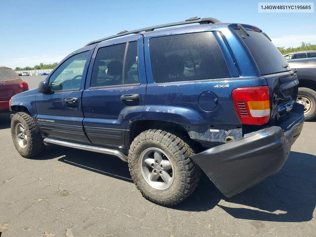 2000 Jeep Grand Cherokee Laredo VIN: 1J4GW48S1YC195685 Lot: 61570286
