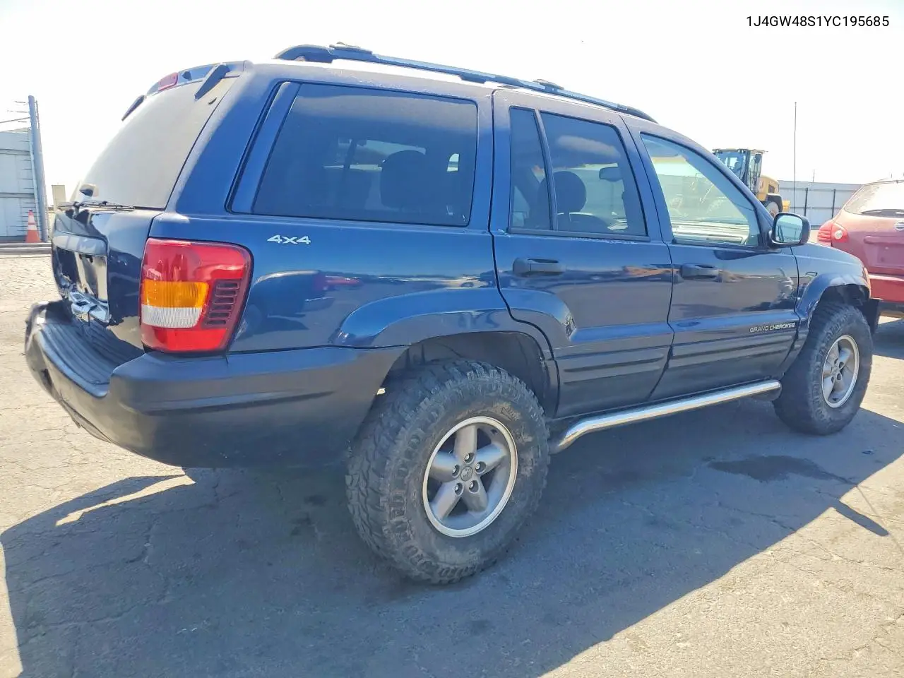 2000 Jeep Grand Cherokee Laredo VIN: 1J4GW48S1YC195685 Lot: 61570286