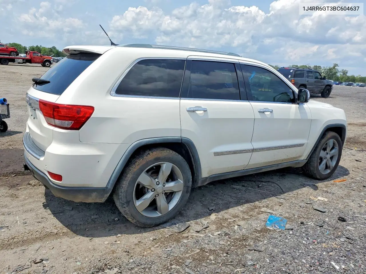 2011 Jeep Grand Cherokee Overland VIN: 1J4RR6GT3BC604637 Lot: 60899366