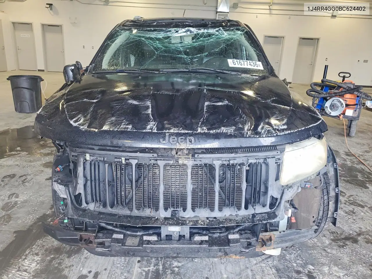 2011 Jeep Grand Cherokee Laredo VIN: 1J4RR4GG0BC624402 Lot: 61677436