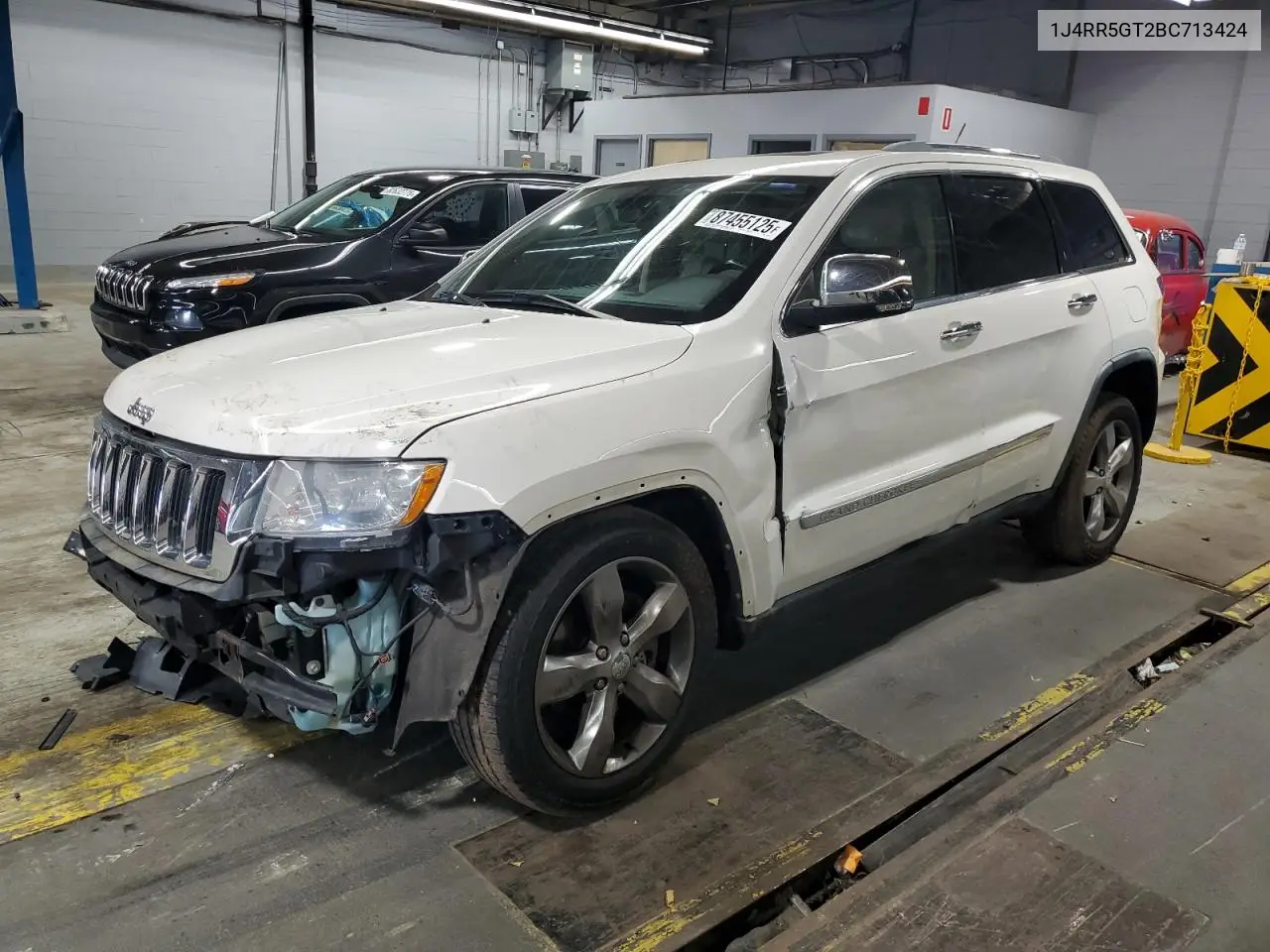 1J4RR5GT2BC713424 2011 Jeep Grand Cherokee Limited