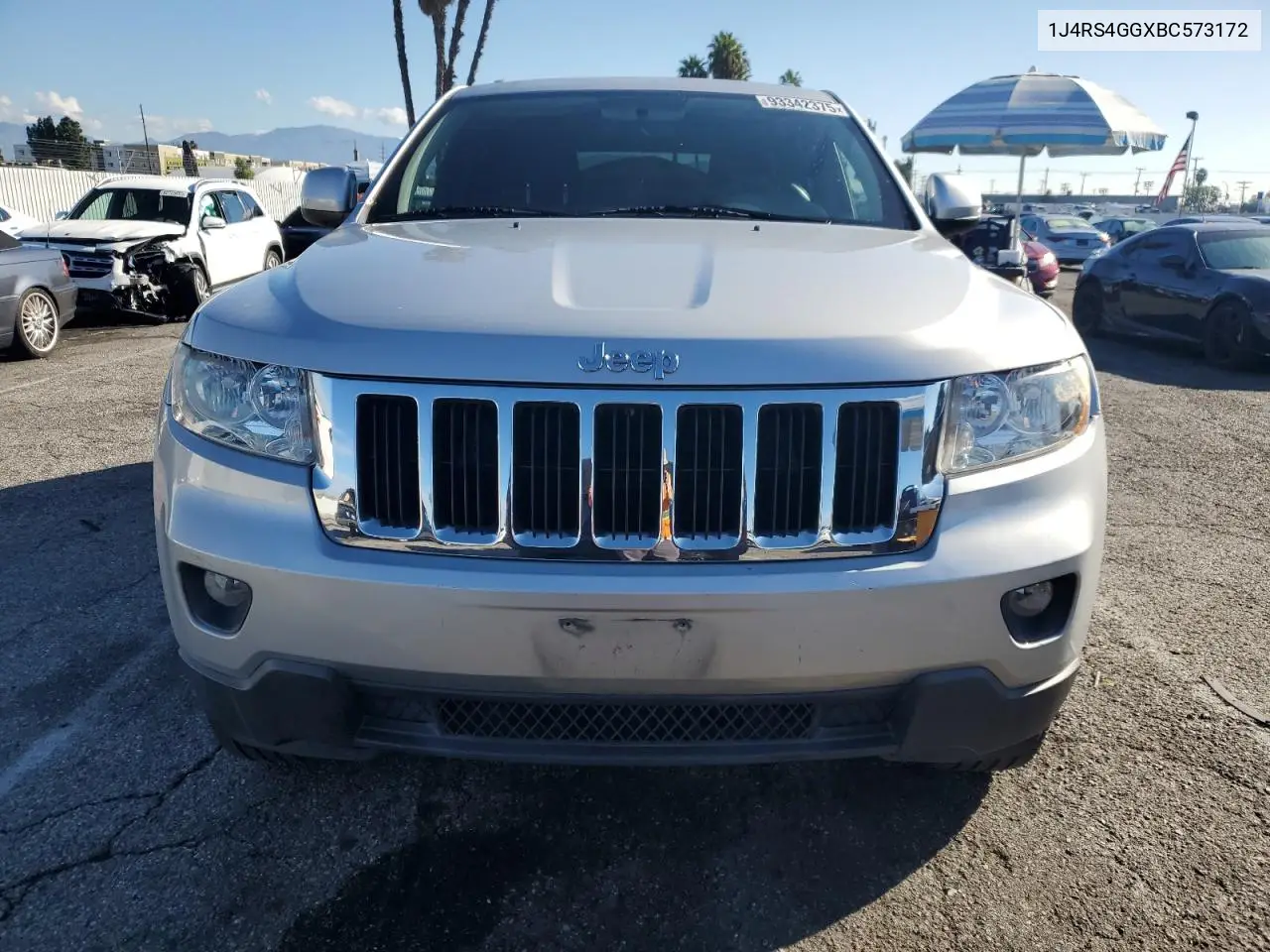 1J4RS4GGXBC573172 2011 Jeep Grand Cherokee Laredo