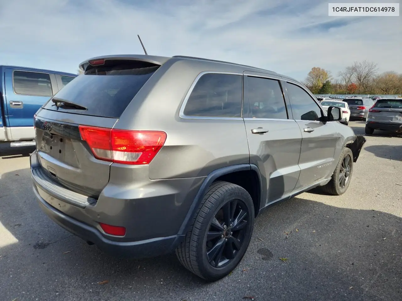 1C4RJFAT1DC614978 2013 Jeep Grand Cherokee Laredo
