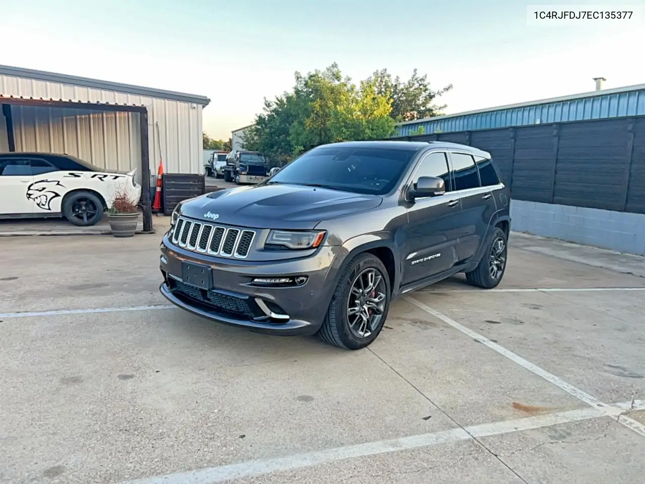 1C4RJFDJ7EC135377 2014 Jeep Grand Cherokee Srt-8