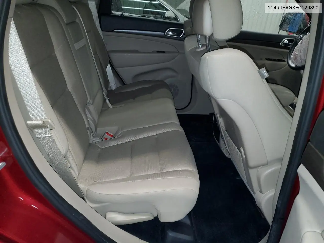 1C4RJFAGXEC129890 2014 Jeep Grand Cherokee Laredo