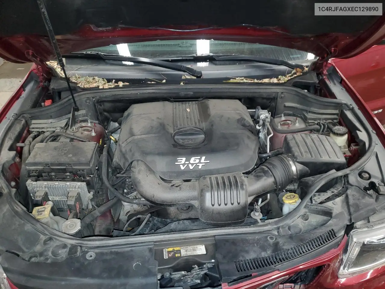 1C4RJFAGXEC129890 2014 Jeep Grand Cherokee Laredo