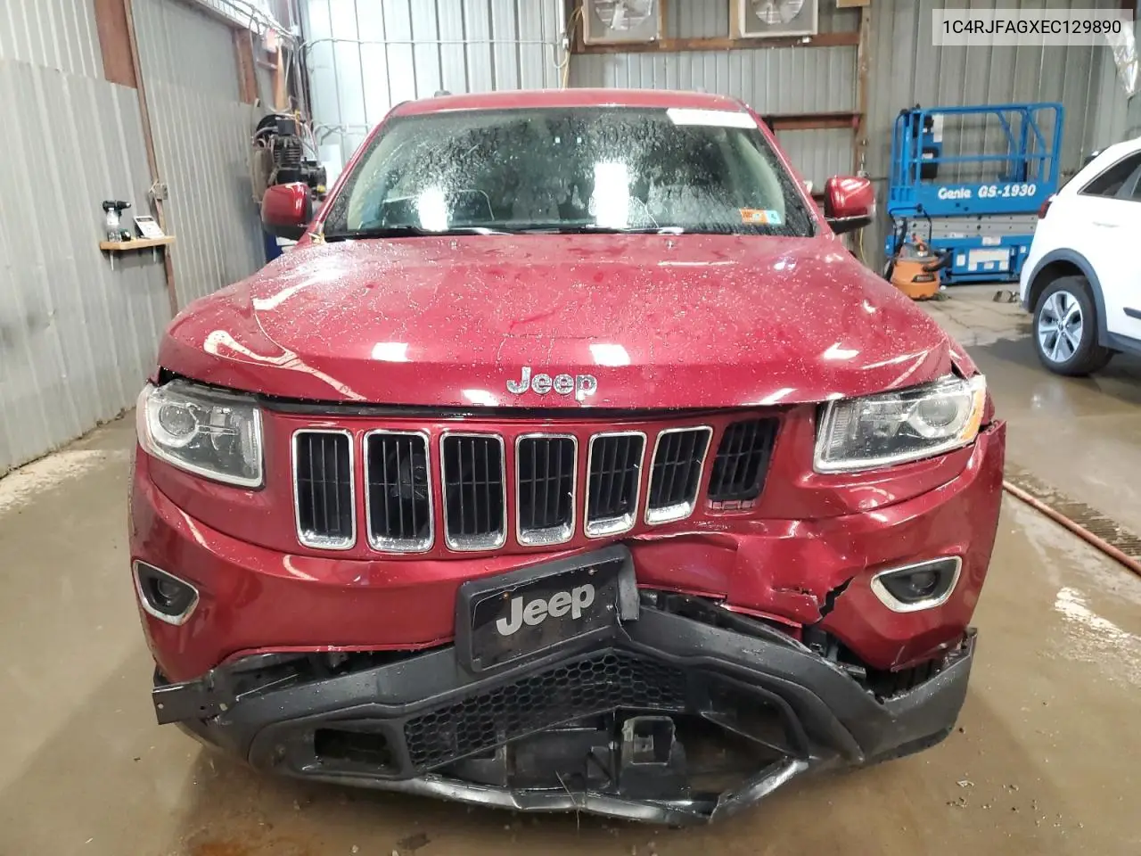 1C4RJFAGXEC129890 2014 Jeep Grand Cherokee Laredo