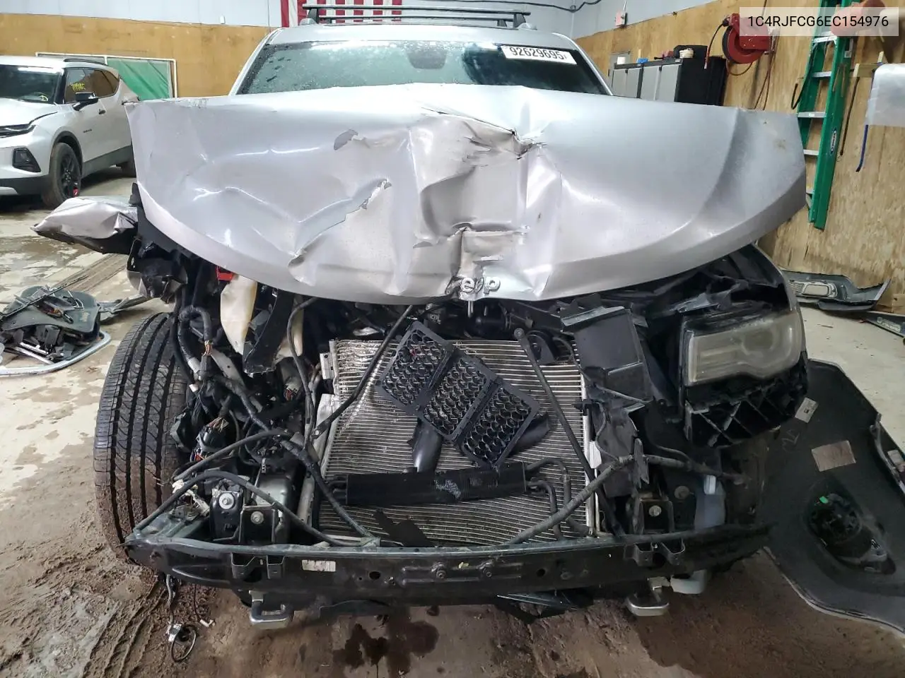 1C4RJFCG6EC154976 2014 Jeep Grand Cherokee Overland