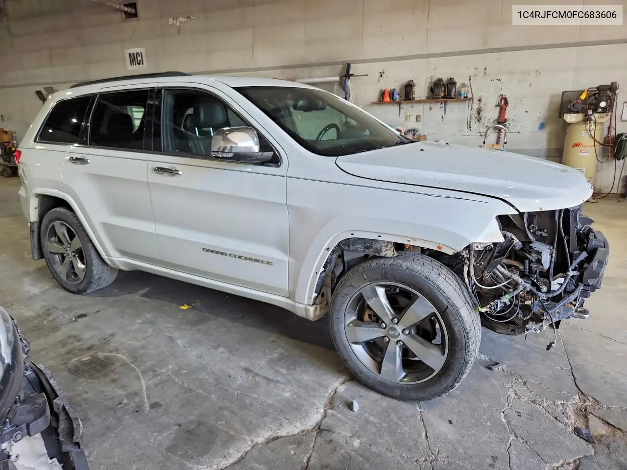 2015 Jeep Grand Cherokee Overland VIN: 1C4RJFCM0FC683606 Lot: 60659536