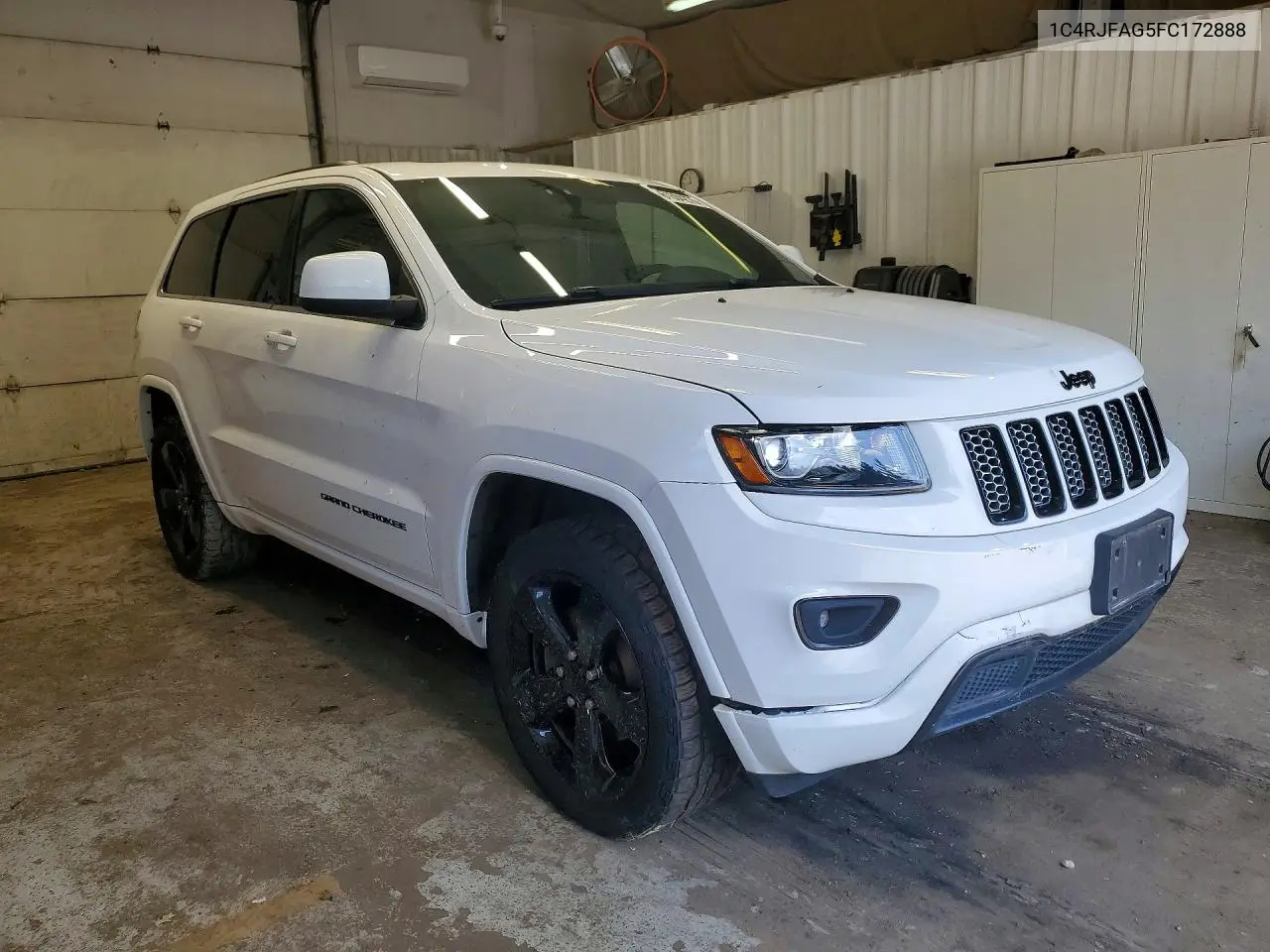 2015 Jeep Grand Cherokee Laredo VIN: 1C4RJFAG5FC172888 Lot: 61604276
