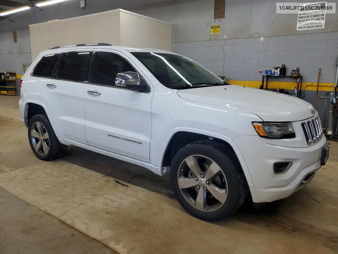 2016 Jeep Grand Cherokee Overland VIN: 1C4RJFCG6GC385069 Lot: 61344166