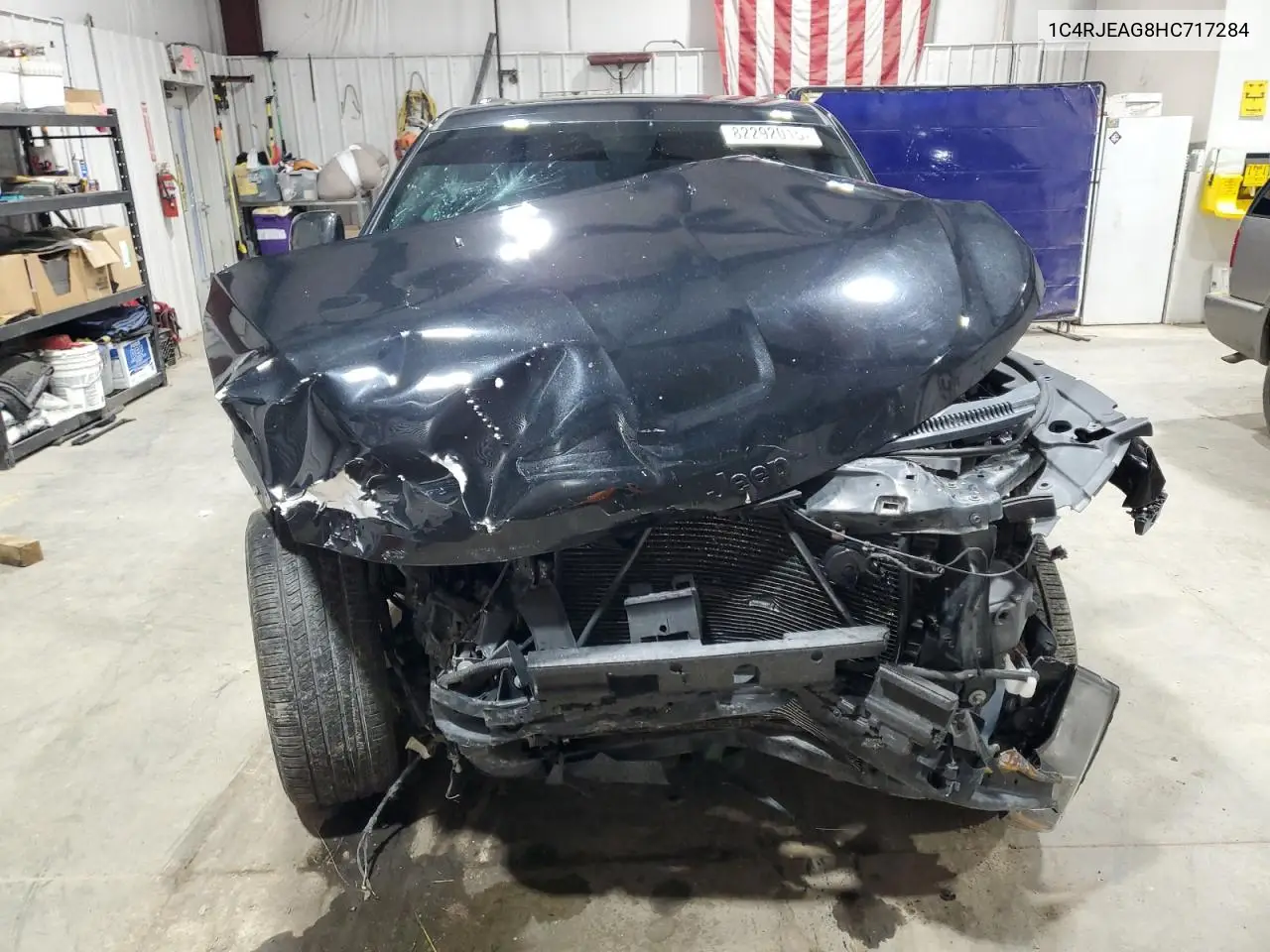 1C4RJEAG8HC717284 2017 Jeep Grand Cherokee Laredo