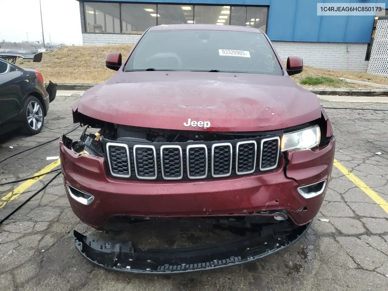 1C4RJEAG6HC850173 2017 Jeep Grand Cherokee Laredo