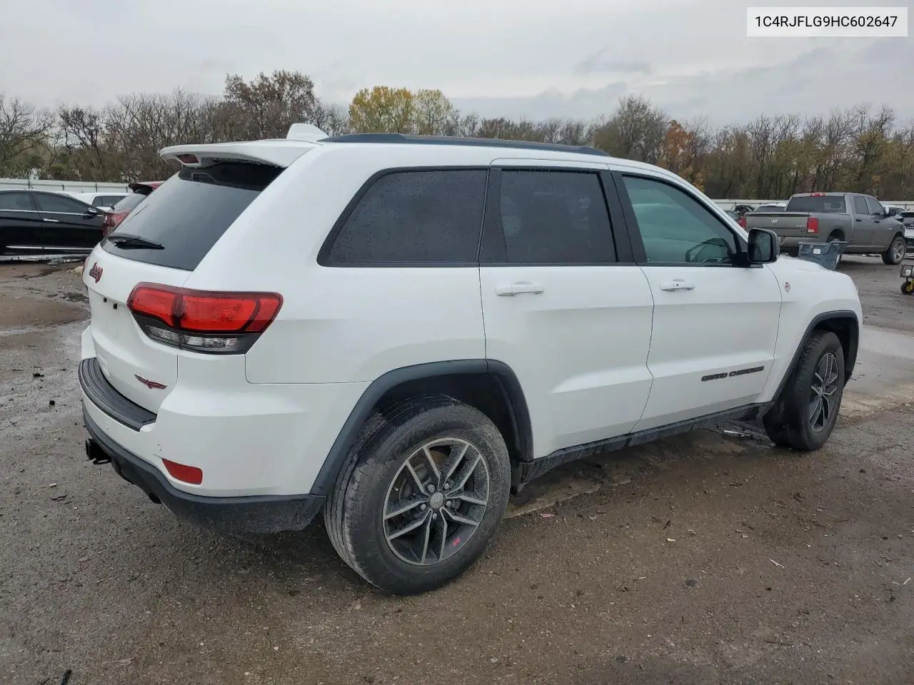 1C4RJFLG9HC602647 2017 Jeep Grand Cherokee Trailhawk