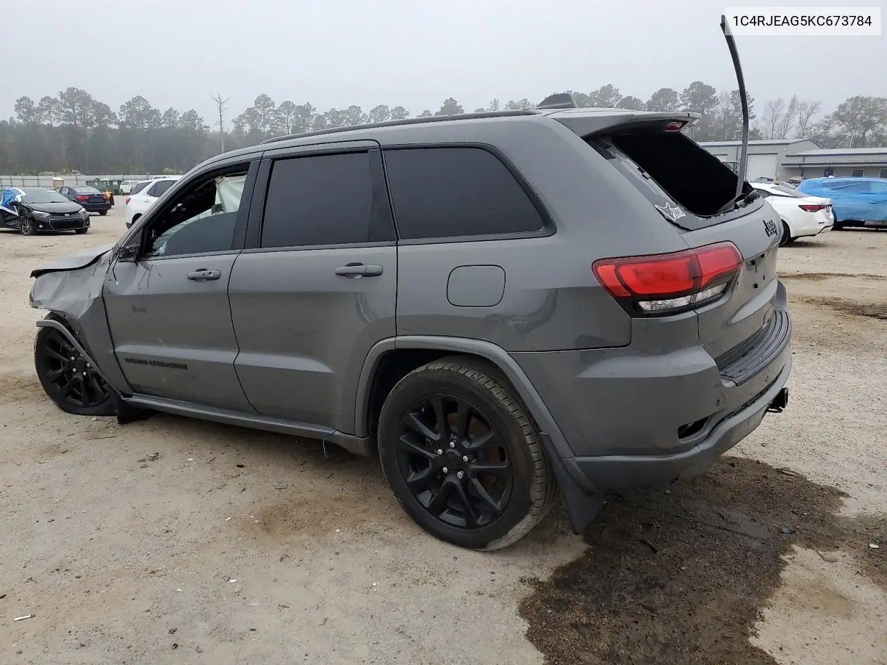 1C4RJEAG5KC673784 2019 Jeep Grand Cherokee Laredo