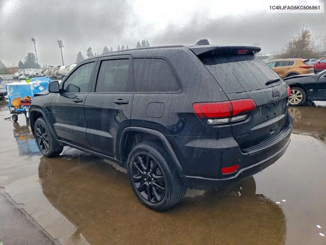 1C4RJFAG6KC606861 2019 Jeep Grand Cherokee Laredo