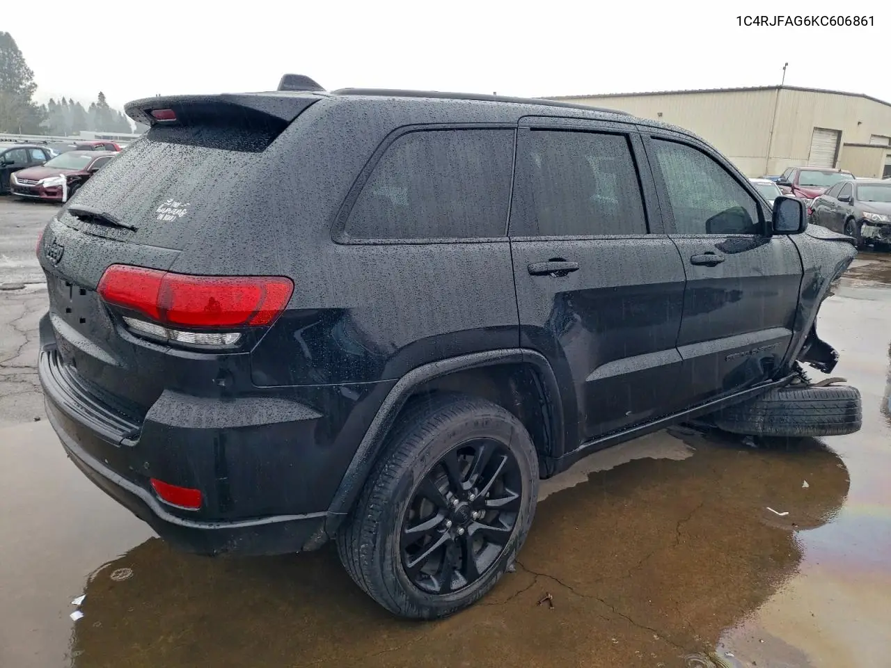 1C4RJFAG6KC606861 2019 Jeep Grand Cherokee Laredo