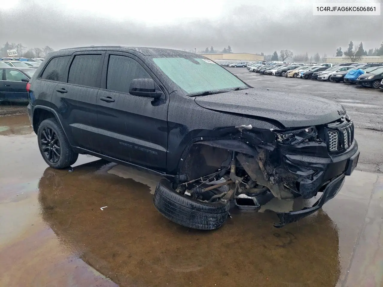 1C4RJFAG6KC606861 2019 Jeep Grand Cherokee Laredo