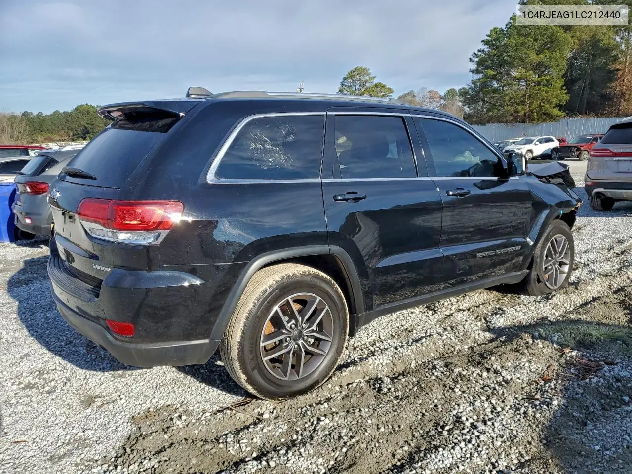 1C4RJEAG1LC212440 2020 Jeep Grand Cherokee Laredo